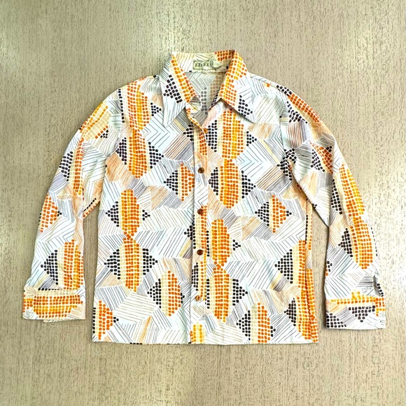 Elles Tops - 💕 Vintage Eileen Orange Brown Geometric Long Sleeve Button down blouse